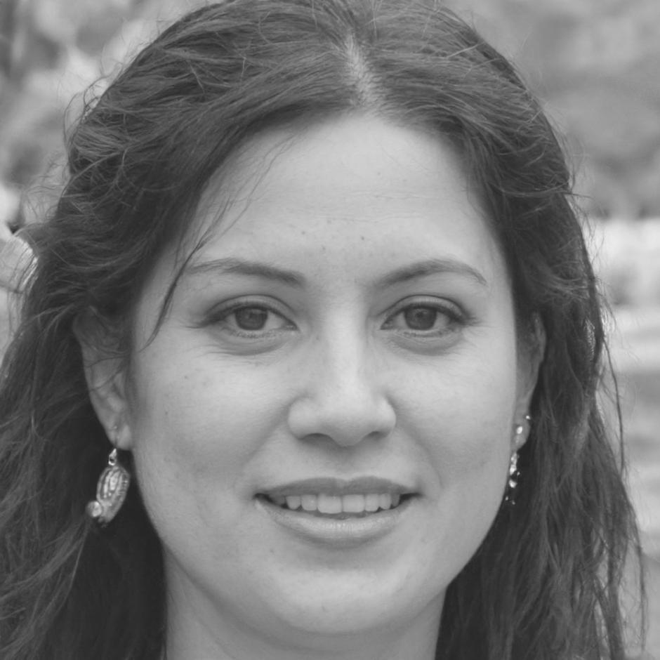 Instructora especializada en técnicas clásicas de bodegón